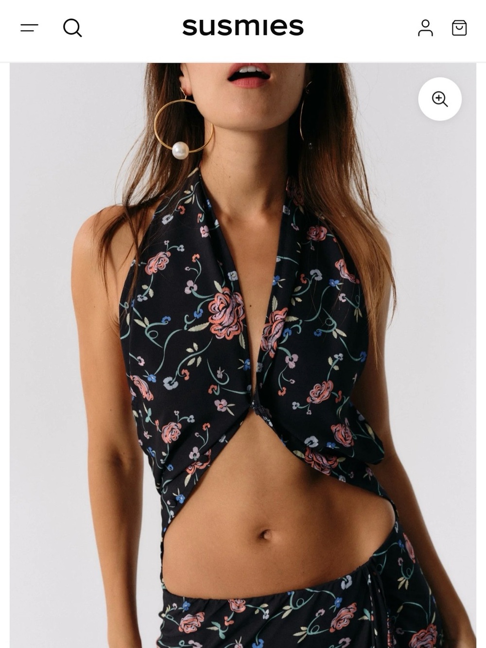 Susmies Black Floral Halter Crop Top